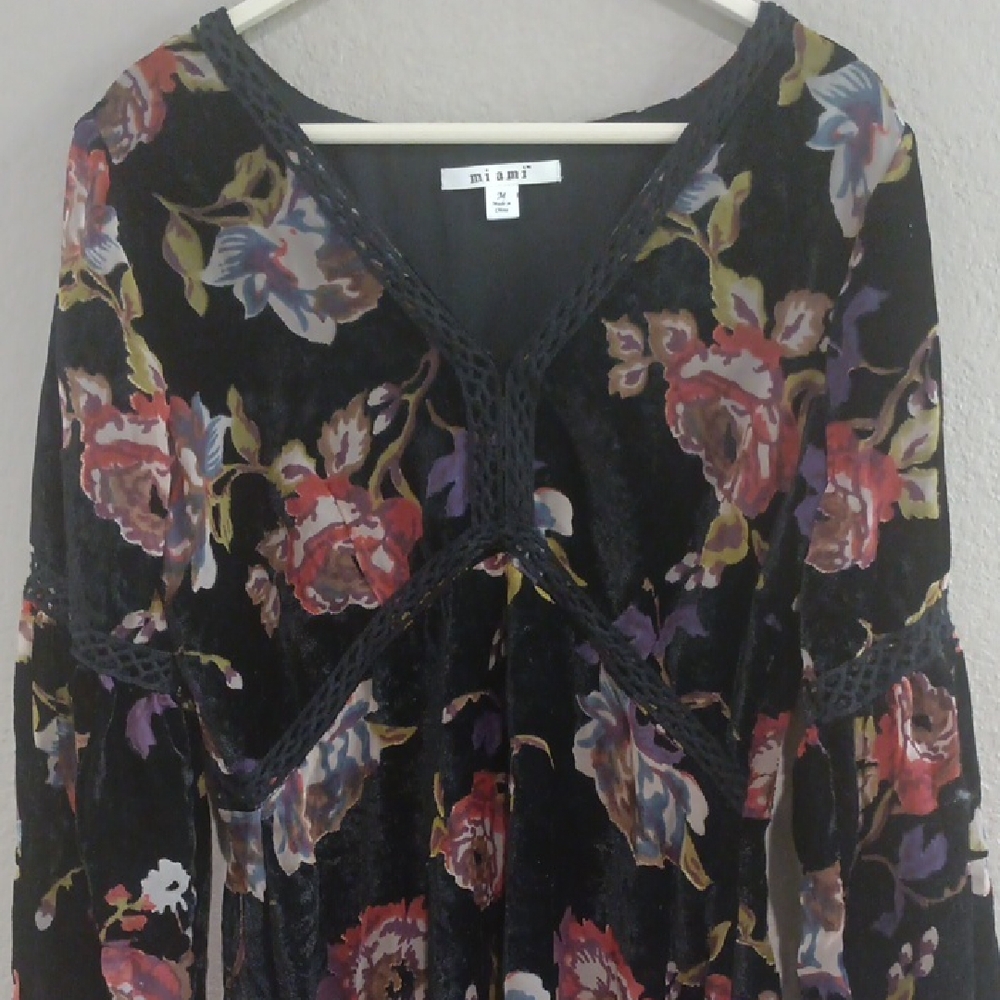 miami Black Velvet Floral Dress with Lace Trim